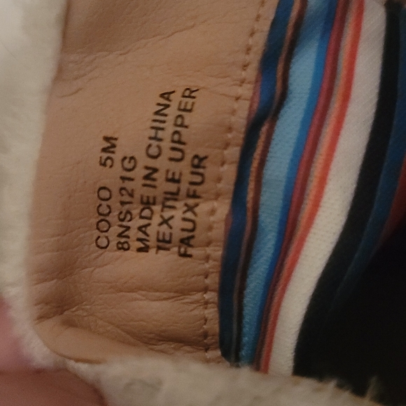 Tanish brown boots - Picture 3 of 4